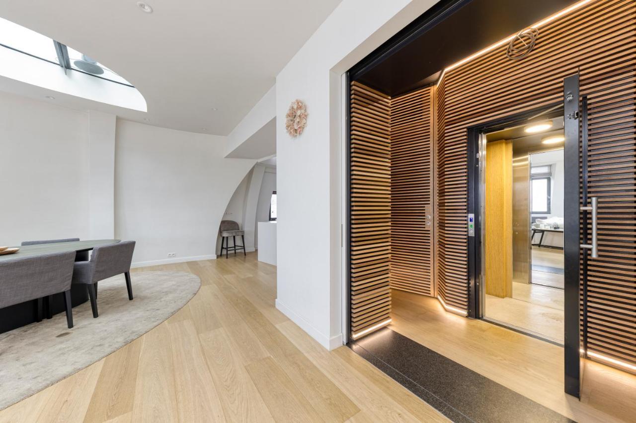 Triplex Penthouse In The City Center Brussels Exterior photo