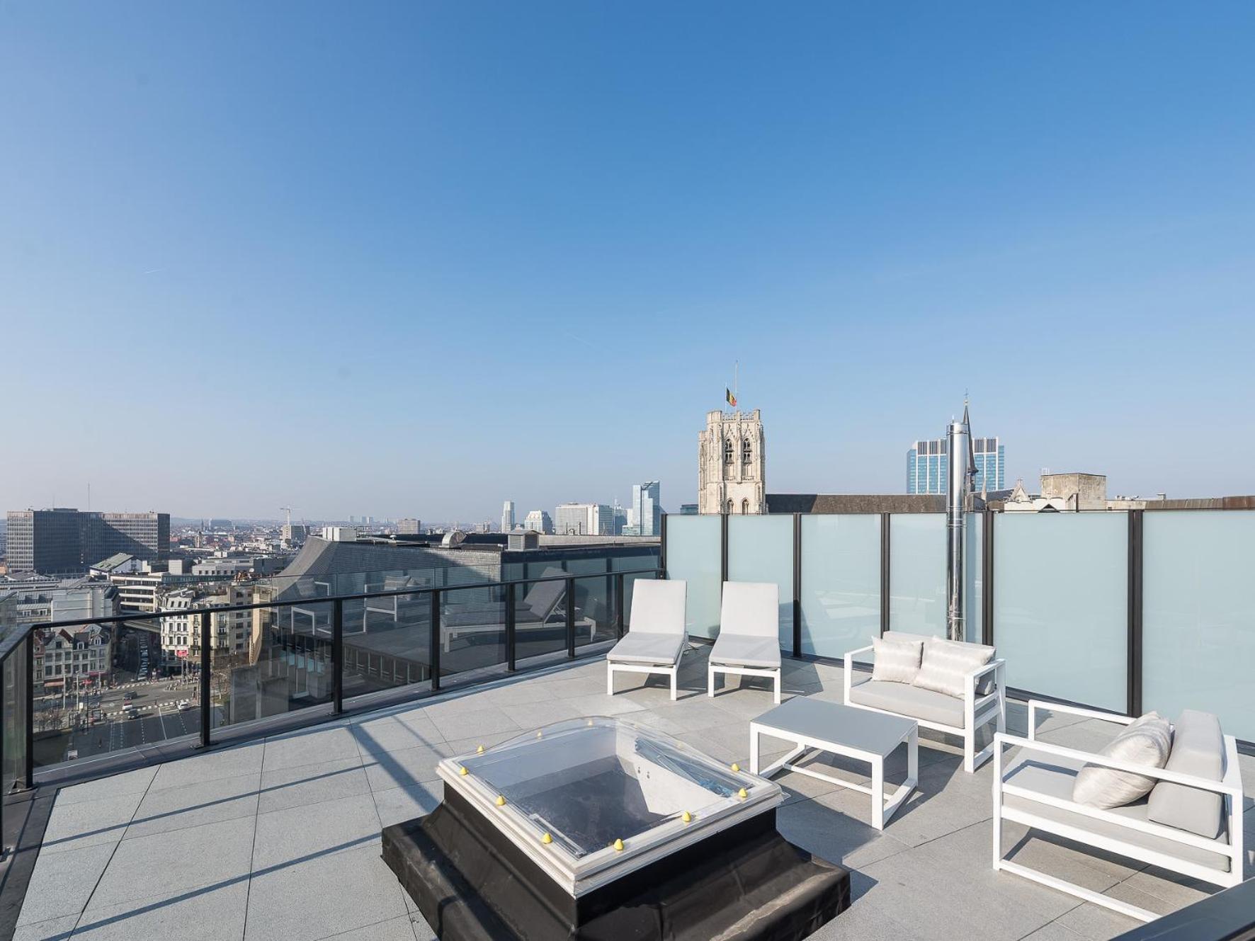 Triplex Penthouse In The City Center Brussels Exterior photo